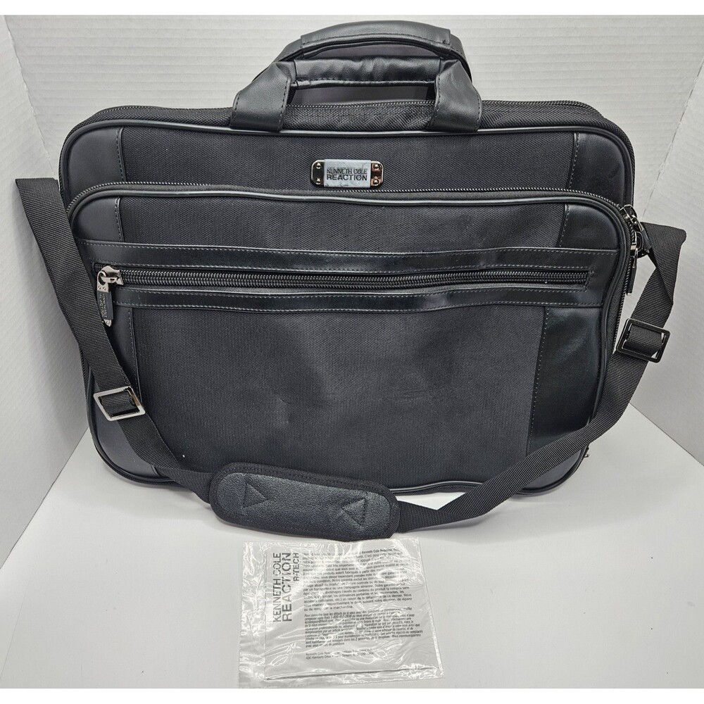 Kenneth Cole Reaction R-Tech Tablet & Netbook Case 19"X14"